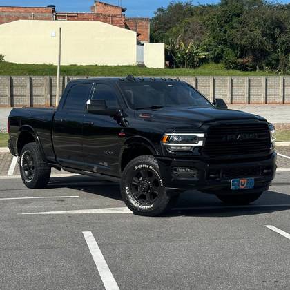 RAM 3500 6.7 I6 TURBO DIESEL LARAMIE NIGHT EDITION CD 4X4  AUTOMÁTICO